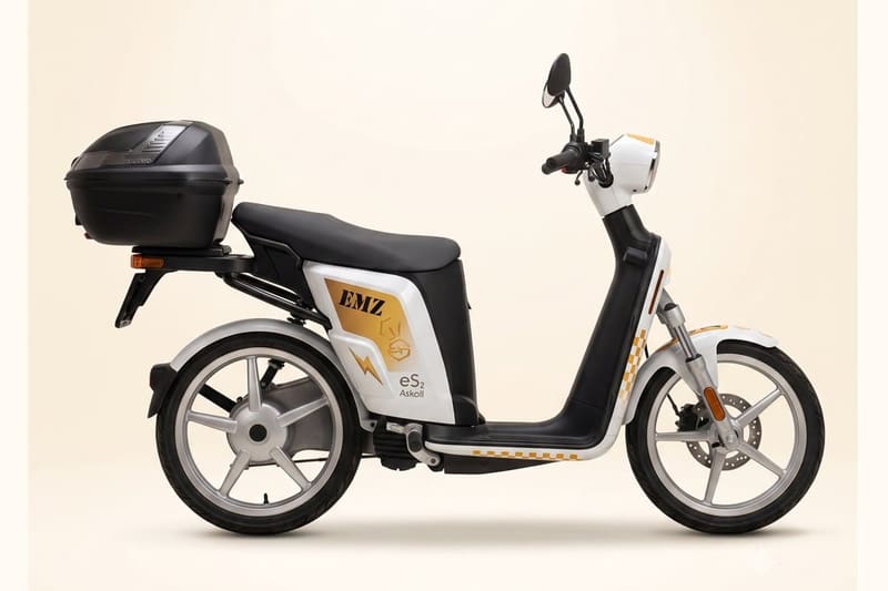 Scooter elettrico Askoll ES2 bianco e oro RentEMZ